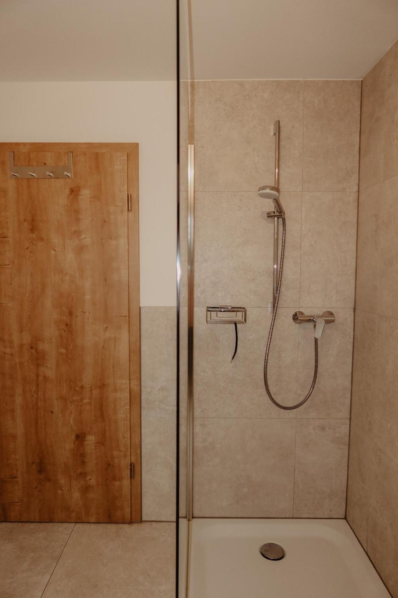 Ferienwohnung/Arbeiterwohnung Kampenwand 罗尔多夫 外观 照片